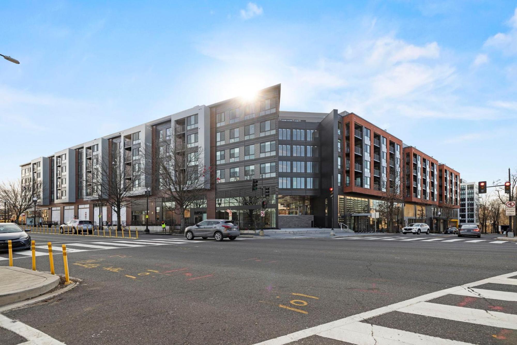 Placemakr Cathedral Heights Lägenhet Washington Exteriör bild